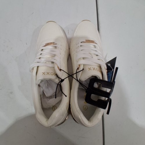 WOMEN'S MEXX CASUAL SNEAKER SHOES - SIZE 7 - WHITE/GOLD image 2