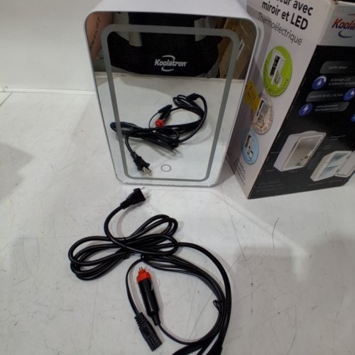KOOLATRON COMPACT MIRRORED MINI FRIDGE WITH LED LIGHT - 6L - 120V AC - WHITE (MODEL: COSM6) image 5