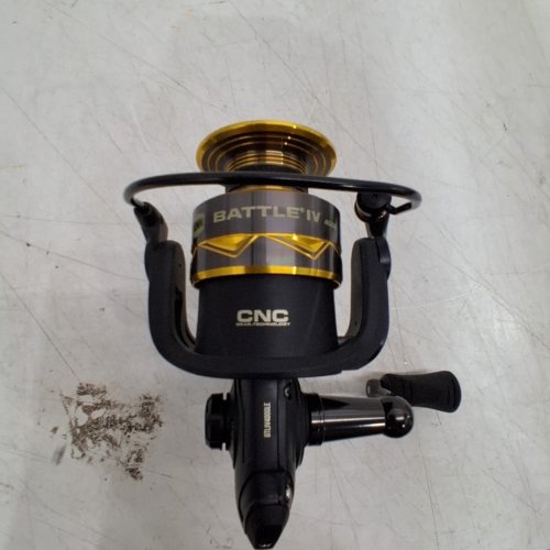 PENN BATTLE IV SPINNING FISHING REEL - FULL METAL BODY AND SIDEPLATE, CNC GEARS - 6.2:1 RATIO - SIZE 3000 - GOLD/BLACK (MODEL: BTLIV4000LE) image 3