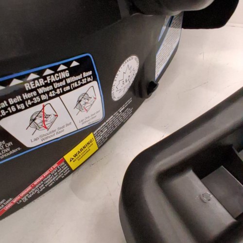GRACO SNUGRIDE 35 LITE LX INFANT CAR SEAT - 4-35LBS CAPACITY - GOTHAM FASHION BLACK/GREY (MODEL: 2143034) image 4