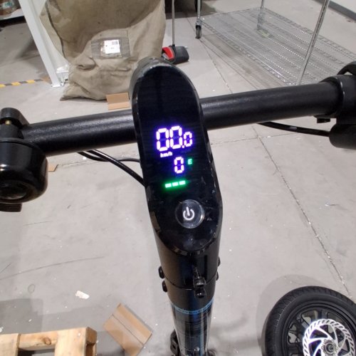 GYROCOPTER 500W ELECTRIC SCOOTER WITH ADJUSTABLE SEAT, STORAGE BASKET AND A TOP SPEED OF 32KM/H - BLACK/BLUE (MODEL: ZENO 2.0) image 2
