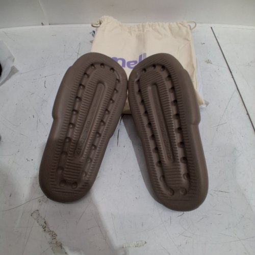 UNISEX MELLOW SOFT CLOUD SLIDES / SLIPPERS - MEN'S : 8-9 / WOMEN'S : 9-10 - BROWN (MODEL : ML05) image 5
