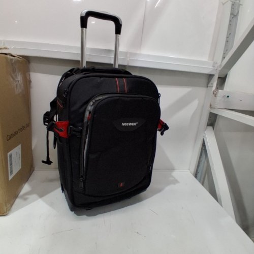 NEEWER CONVERTIBLE WATREPROOF ROLLING CAMERA TROLLEY BAG/BACKPACK WITH TELESCOPIC HANDLE - BLACK/RED image 2