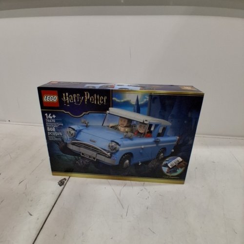 LEGO HARRY POTTER ENCHANTED FLYING FORD ANGLIA - 868 PCS - BLUE (MODEL: 76470) image 3