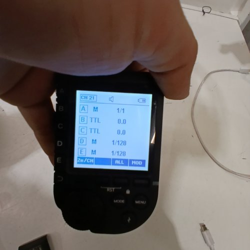 NEEWER UPGRADED WIRELESS FLASH TRIGGER COMPATIBLE WITH NIKON - BLACK - (MODEL: QPRO-N) image 2