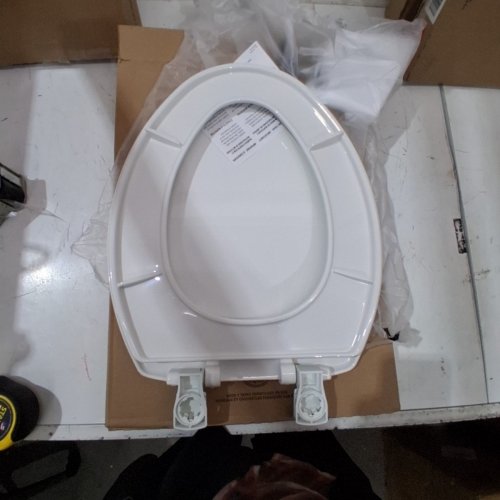 BEMIS SLOW CLOSE EASY CLEAN TOILET SEAT - ELONGATED 18.5" - WHITE (MODEL: 7300SLEC-000) image 2