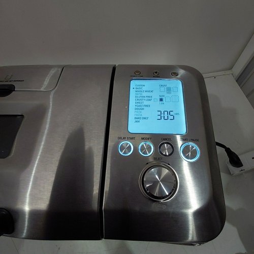 BREVILLE CUSTOM LOAF DIGITAL BREAD MAKER - MAKES 2.5LBS LOAFS - BRUSHED STAINLESS STEEL (MODEL: BBM800XL/A) image 2