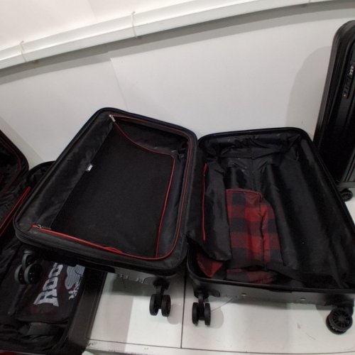 3PC ROOTS COUNTRYSIDE HARDSIDE LUGGAGE SET WITH TSA LOCK- 21", 27", 31" - BLACK (MODEL: 1872940) image 5