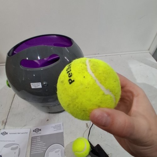 PETSAFE AUTOMATIC BALL LAUNCHER - 9 DISTANCE SETTINGS (8 - 30FT) & 6 ANGLE SETTINGS - GREY/PURPLE (MODEL:PTY00-14665) image 5