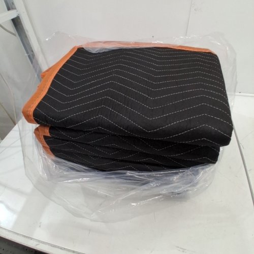 6PK AMAZON BASICS MOVING BLANKETS - 72" X 40" - BLACK/ORANGE (MODEL: 840324425598) image 2