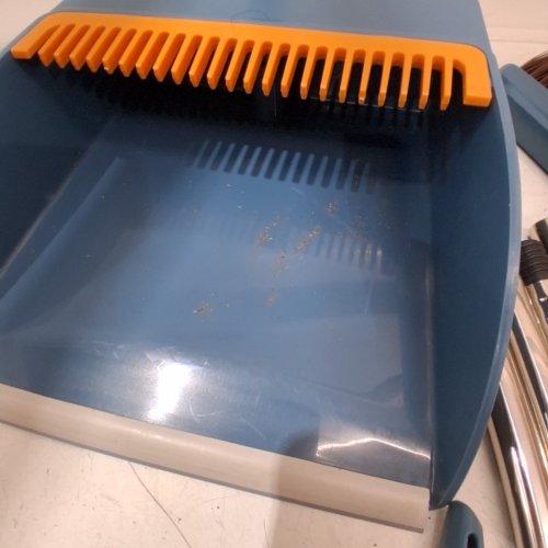 2PC BROOM AND DUSTPAN SET - BLUE/ORANGE image 4