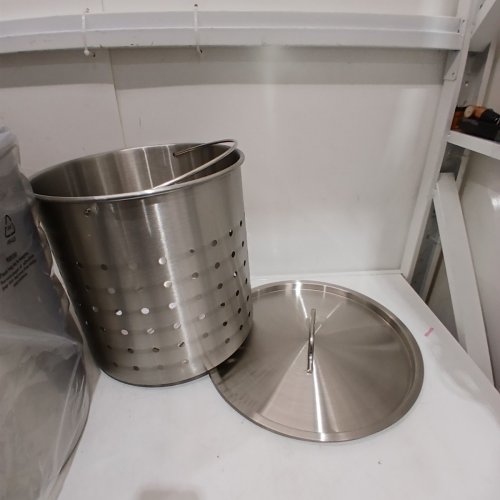 STAINLESS STEEL COMMERCIAL STOCKPOT - 64QT - STEEL - (MODEL: SP64QT404506S) image 4