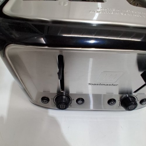 TOASTMASTER 4-SLICE TOASTER WITH EXTRA WIDE SLOTS, BAGEL TOASTING, AND DEFROST MODE - BLACK (MODEL: TM-46TSC) image 4