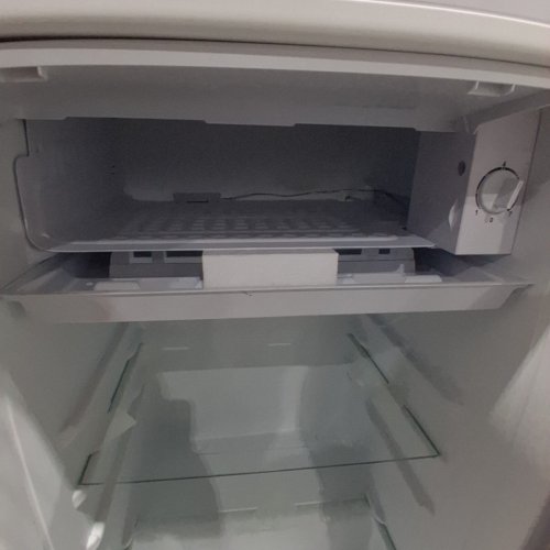 HAMILTON BEACH 3.3CUFT COMPACT REFRIGERATOR - WHITE - (MODEL: HBR33MWEE02) image 6
