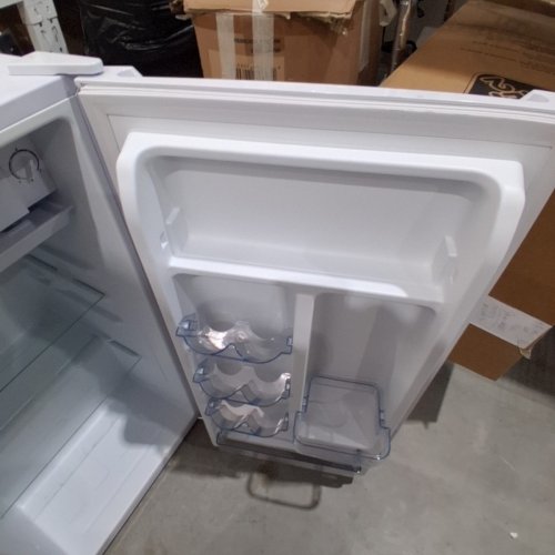 HAMILTON BEACH 3.3CUFT COMPACT REFRIGERATOR - WHITE - (MODEL: HBR33MWEE02) image 8
