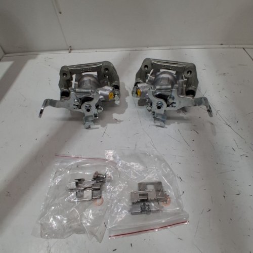 2PC CMX REAR BRAKE CALIPERS FOR 2014 TO 2017 MAZDA 3 AND MAZDA 3 SPORT MODELS - SILVER (MODEL: SLC-19B7380 / SLC-19B7381) image 4