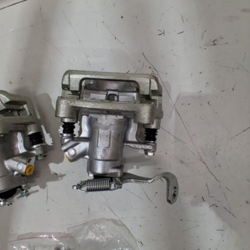 2PC CMX REAR BRAKE CALIPERS FOR 2014 TO 2017 MAZDA 3 AND MAZDA 3 SPORT MODELS - SILVER (MODEL: SLC-19B7380 / SLC-19B7381) image 5