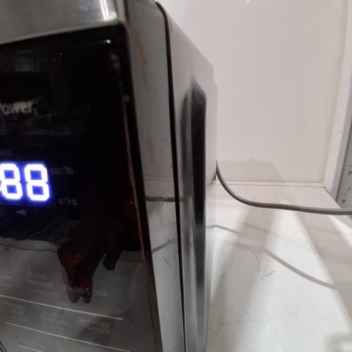 PANASONIC MICROWAVE OVEN - 0.9 CU. FT, 900W - BLACK AND STAINLESS (MODEL: NN-SB42QS) image 5