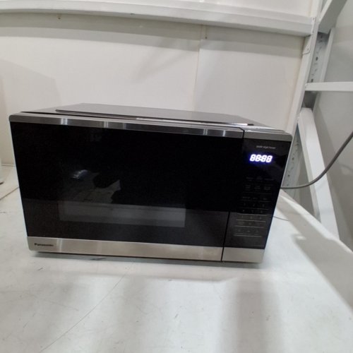 PANASONIC MICROWAVE OVEN - 0.9 CU. FT, 900W - BLACK AND STAINLESS (MODEL: NN-SB42QS) image 6