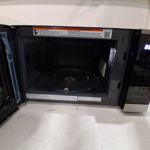 PANASONIC MICROWAVE OVEN - 0.9 CU. FT, 900W - BLACK AND STAINLESS (MODEL: NN-SB42QS) image 7