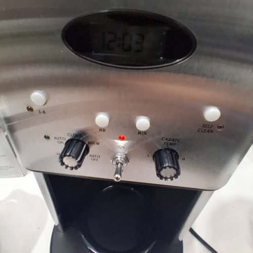 CUISINART BREW CENTRAL 12-CUP PROGRAMMABLE COFFEE MAKER - BLACK/STAINLESS STEEL (MODEL: DCC-1200C) image 2