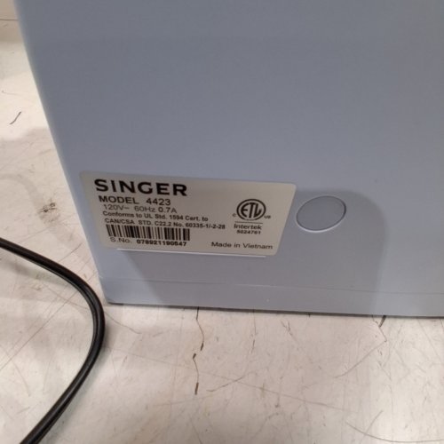 SINGER HEAVY DUTY METAL FRAME HIGH SPEED SEWING MACHINE - MELTWATER BLUE (MODEL: 4423) image 5