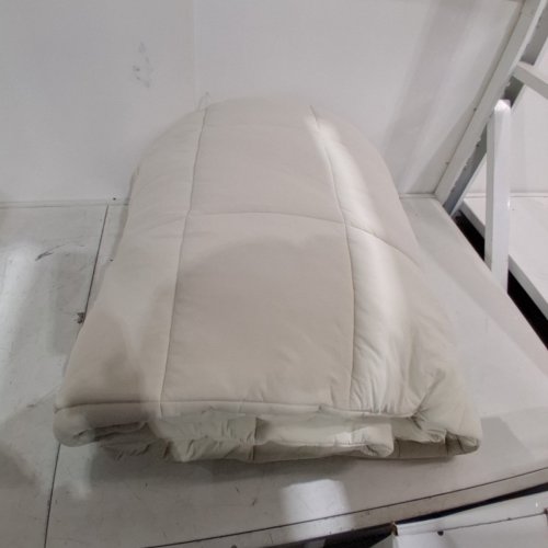 BELOW ZERO COOLING DUVET, SOFT TOUCH & COOL SENSATION - KING - CHAMPAGNE (MODEL: 4526442) image 2