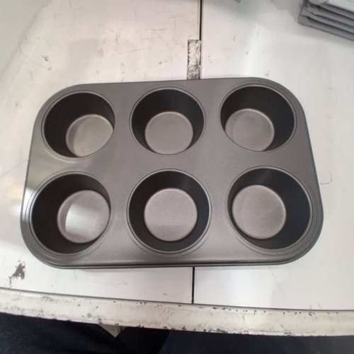 NON-STICK MUFFIN PAN - 6 CUP image 2