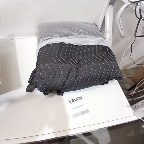 GROMMETED SOUND DAMPENING BLANKET - 96"X 80" - BLACK (MODEL: YB066) image 2