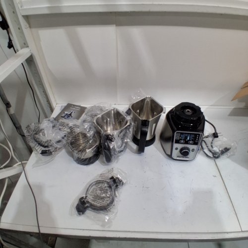 HAMILTON BEACH MULTI-FUNCTION PROFESSIONAL JUICER, MIXER & GRINDER - 2.2HP MOTOR/120V - STAINLESS STEEL/BLACK (MODEL: 58770) image 3