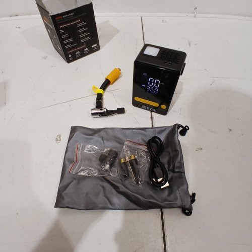 ASTROAI PORTABLE CAR AIR PUMP - 150 PSI; 55W; 2000 MAH - BLACK (MODEL: AIRUN L10 MINI) image 3