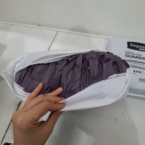 104PK MENS DEPENDS GUARDS MAXIMUM PROTECTION (MODEL: 58415) image 3
