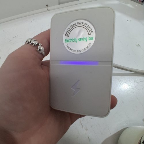 2PK POWER FACTOR SAVER PLUG-IN ELECTRICITY SAVING DEVICE - 90V-250V - 30KW LOAD - WHITE (MODEL: SD008) image 2