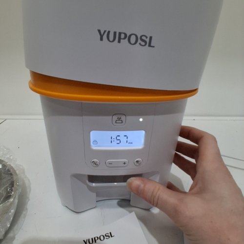YUPOSL AUTOMATIC CAT FEEDER FOOD DISPENSER WITH ANTI-JAM DESIGN AND STAINLESS STEEL BOWL - 3L - WHITE/ORANGE (MODEL: YPF01) image 3