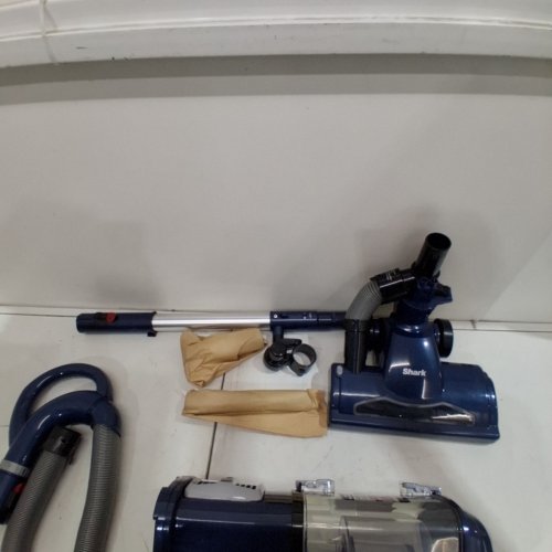 SHARK NAVIGATOR LIFT-AWAY UPRIGHT & LIGHTWEIGHT VACUUM CLEANER - BLUE JEAN (MODEL: NV380C) image 4