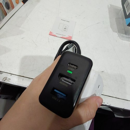 PORTABLE FAST CHARGING USB POWER HUB - 30W - BLACK image 2