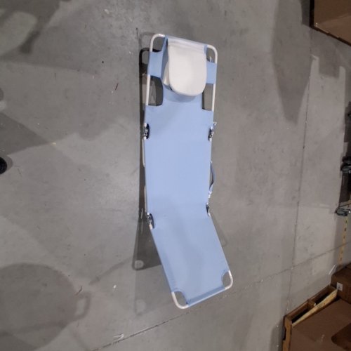 ROOM ESSENTIALS FOLDING BEACH LOUNGER - 250 LBS WEIGHT LIMIT - BLUE (MODEL: 009-09-0030) image 3