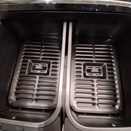 NUTRICHEF DOUBLE BASKET AIR FRYER WITH TRANSPARENT WINDOWS - DUAL 4.4QT BASKETS - 1700W - 120V - 16.3" X 15.7" X 12.8" - BLACK (MODEL: NCAF5508AT) image 5