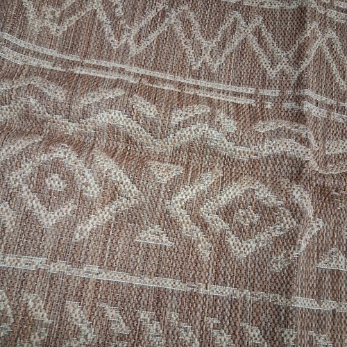 GEOMETRIC TRIBAL PATTEREN AREA RUG- 9FT X 5FT- BROWN/CREAM image 3