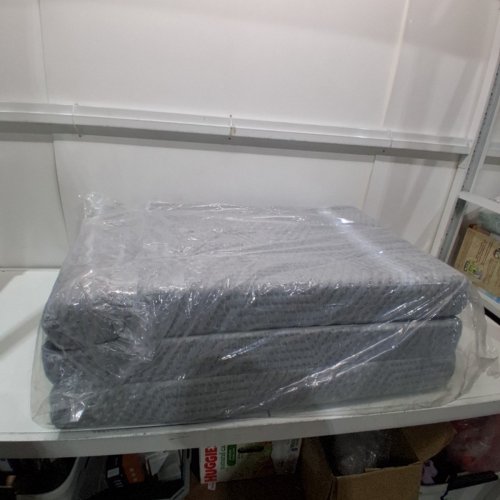 CERTIPUR-US TRI FOLDING MATTRESS WITH WASHABLE COVER & CARRYING CASE - 80" X 37" X 4" - GREY image 5