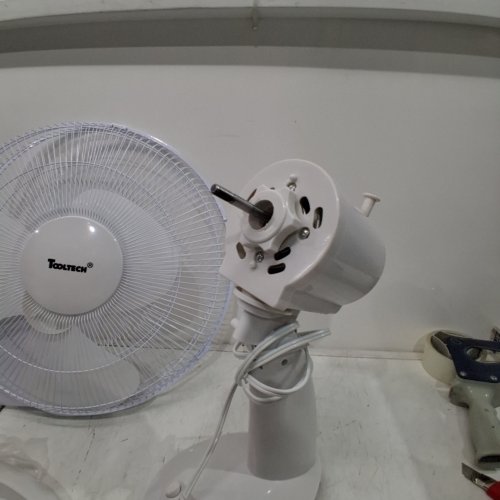 TOOLTECH 16" 3-SPEED INDOOR OSCILLATION DESK FAN ARTICLE (MODEL: 100076) image 2