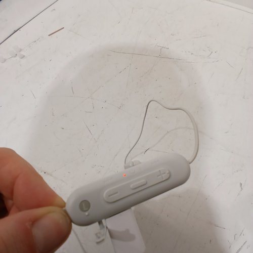 SONY WI-C100 WIRELESS IN-EAR BLUETOOTH HEADPHONES WITH BUILT-IN MICROPHONE IPX4 - WHITE (MODEL: YY2957) image 2