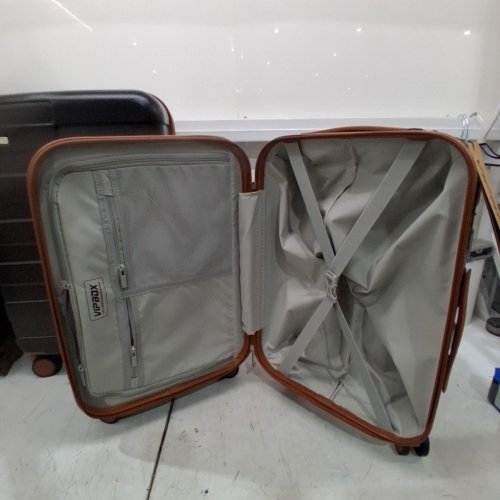 3PC VIPBOX HARDSIDE TSA LOCKABLE SPINNER WHEELS EXPANDABLE LIGHTWEIGHT SUITCASES - 20/24/28 - BLACK/BROWN (MODEL: EU-VIPBOX-V1) image 3
