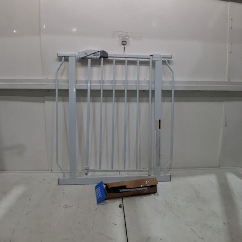 REGALO EASY STEP BABY GATE - 29" TO 38.5" - WHITE (MODEL 1160) image 2