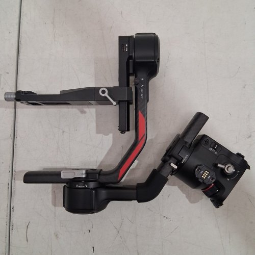 DJI RS 4 PRO - 3-AXIS GIMBAL STABILIZER FOR DSLR AND MIRRORLESS CAMERAS - 10LBS PAYLOAD - BLACK - (MODEL: 6941565974686 | DRS4P) image 2