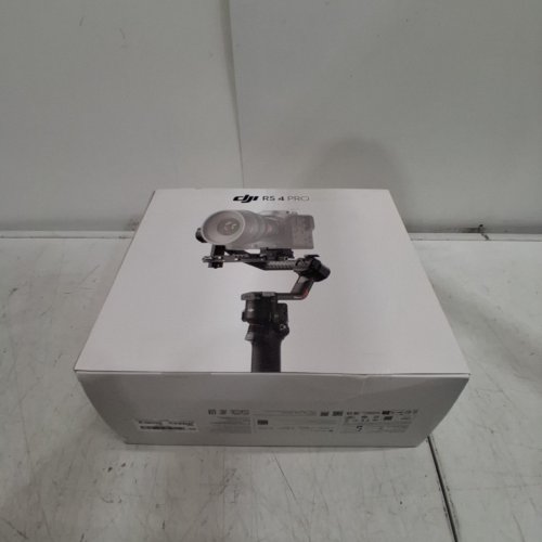 DJI RS 4 PRO - 3-AXIS GIMBAL STABILIZER FOR DSLR AND MIRRORLESS CAMERAS - 10LBS PAYLOAD - BLACK - (MODEL: 6941565974686 | DRS4P) image 9