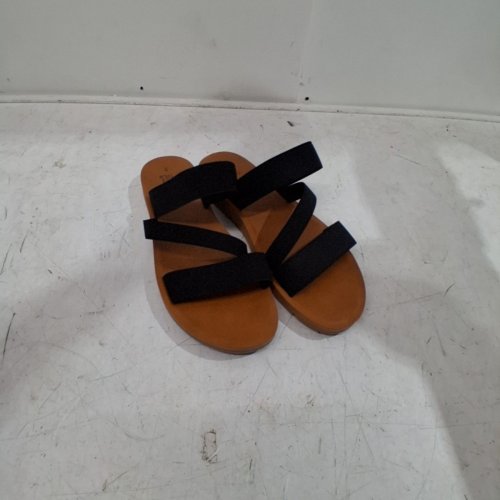 WOMEN'S TIME AND TRU SANDALS - 9 - BLACK / TAN image 3