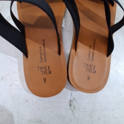 WOMEN'S TIME AND TRU SANDALS - 9 - BLACK / TAN image 4