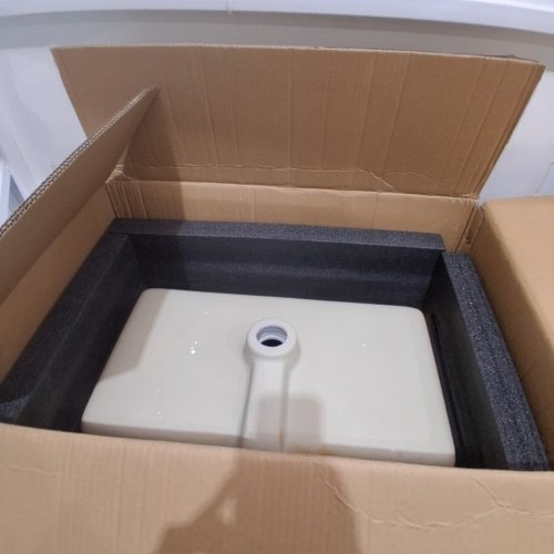KDKSC GLAZED CERAMIC UNDERMOUNT BATHROOM SINK - 23.8" X 13.8" - WHITE (ITEM: 3024) image 5