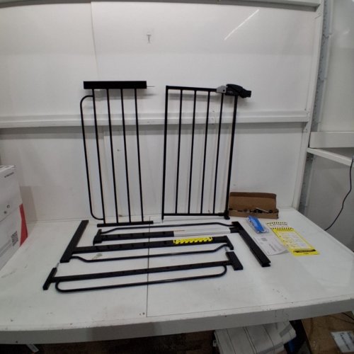REGALO EASY STEP EXTRA WIDE SAFETY GATE - 29-49"X 30" - BLACK (MODEL:1164 EB DS) image 2